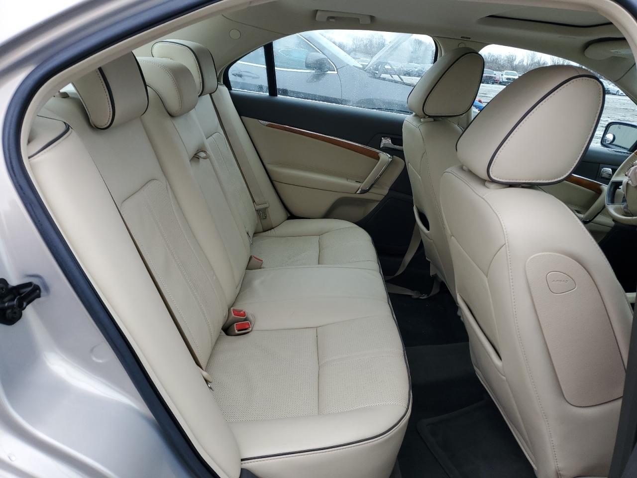 2010 Lincoln MKZ - Image 10