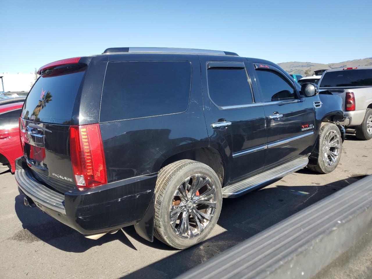 2009 Cadillac Escalade - Image 3