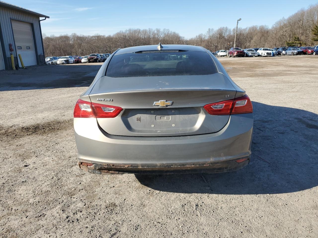 2018 Chevrolet Malibu - Image 6