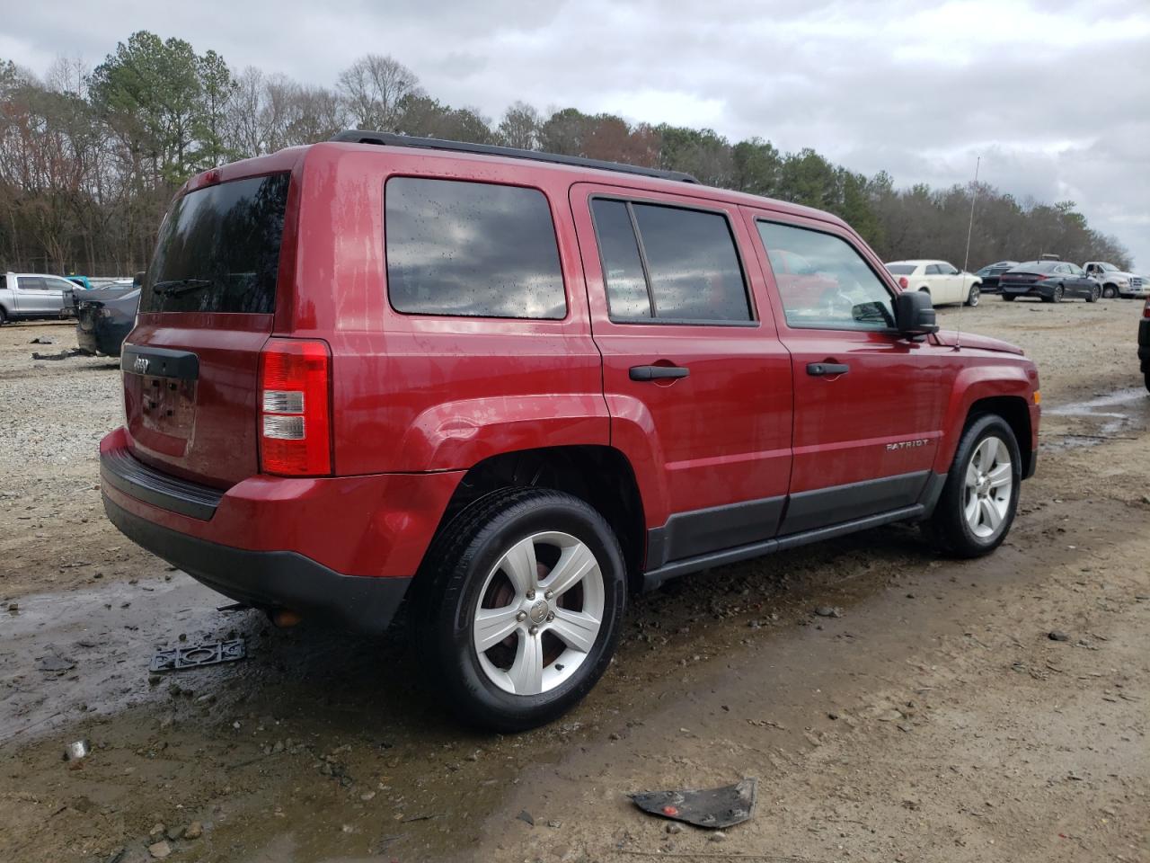 2013 Jeep Liberty (Patriot) - Image 3