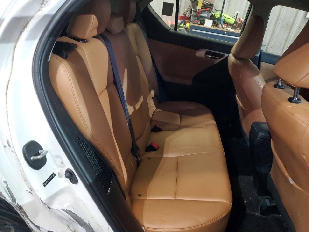 2012 Lexus CT - Image 11