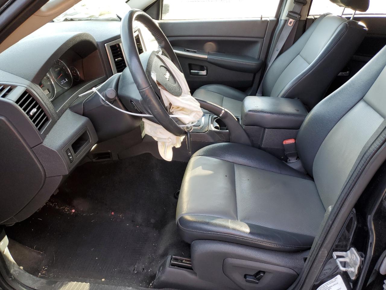2010 Jeep Grand Cherokee - Image 7