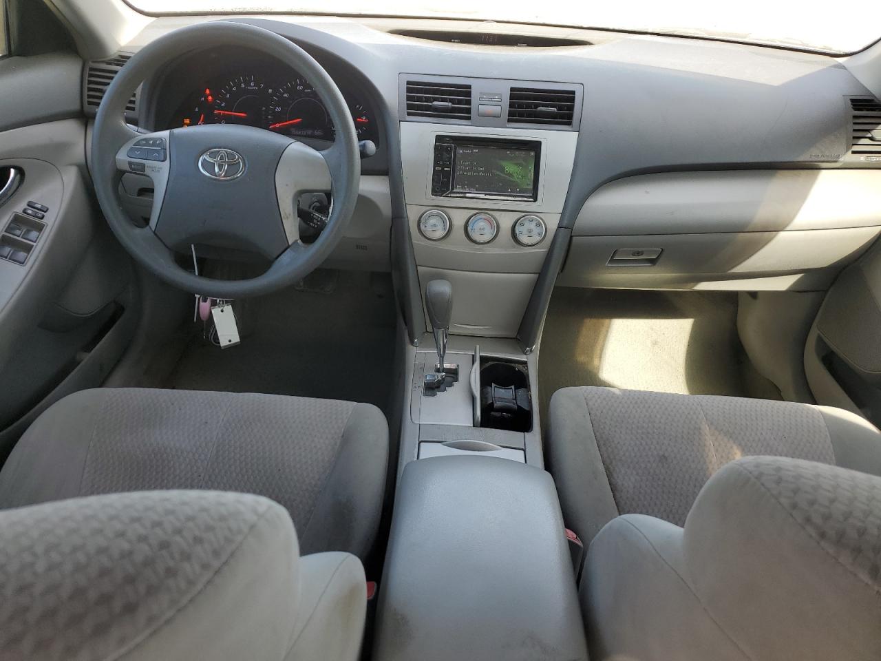 2011 Toyota Camry - Image 8