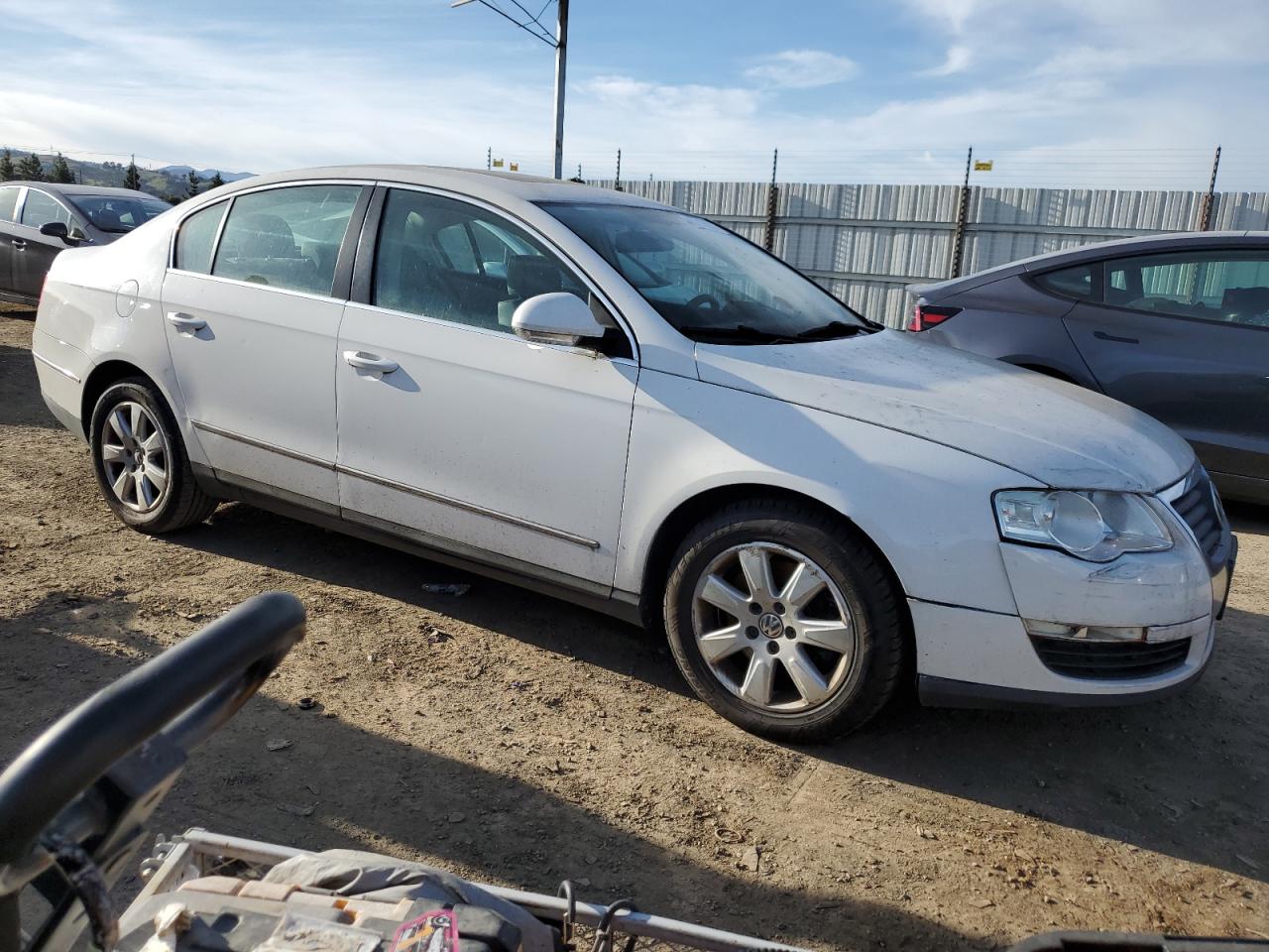 2006 Volkswagen Passat - Image 4