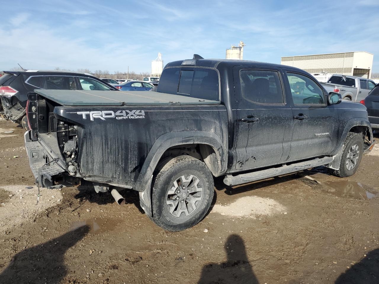 2017 Toyota Tacoma - Image 3