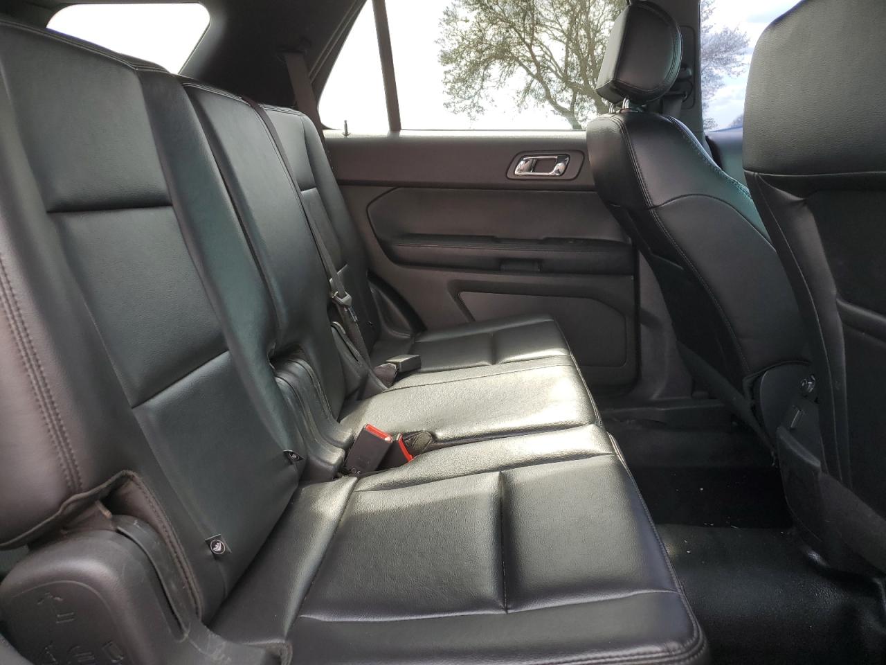 2013 Ford Explorer - Image 11