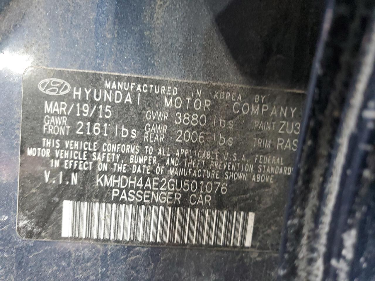 2016 Hyundai Elantra - Image 12