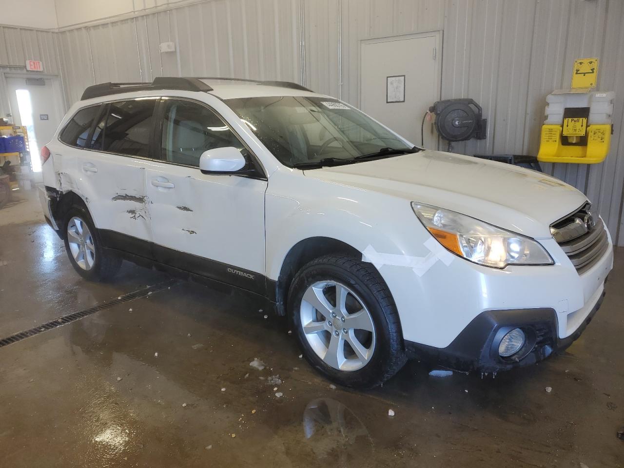 2014 Subaru Outback - Image 4