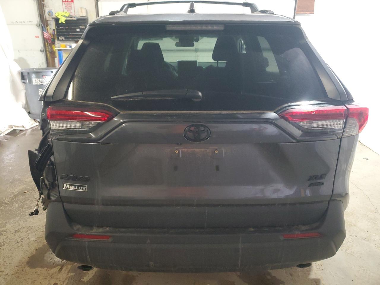 2024 Toyota RAV 4 - Image 6
