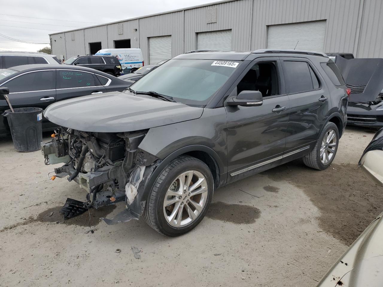 2019 Ford Explorer - Image 1
