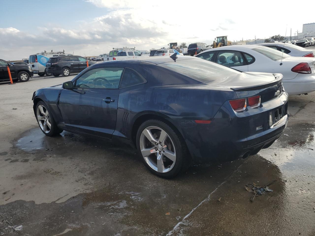2011 Chevrolet Camaro - Image 2