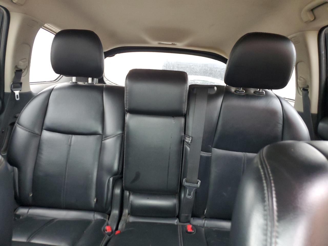 2015 Nissan Pathfinder - Image 10