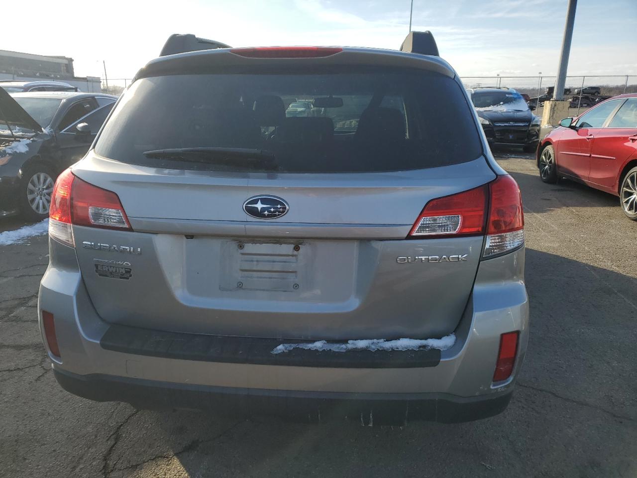 2011 Subaru Outback - Image 6