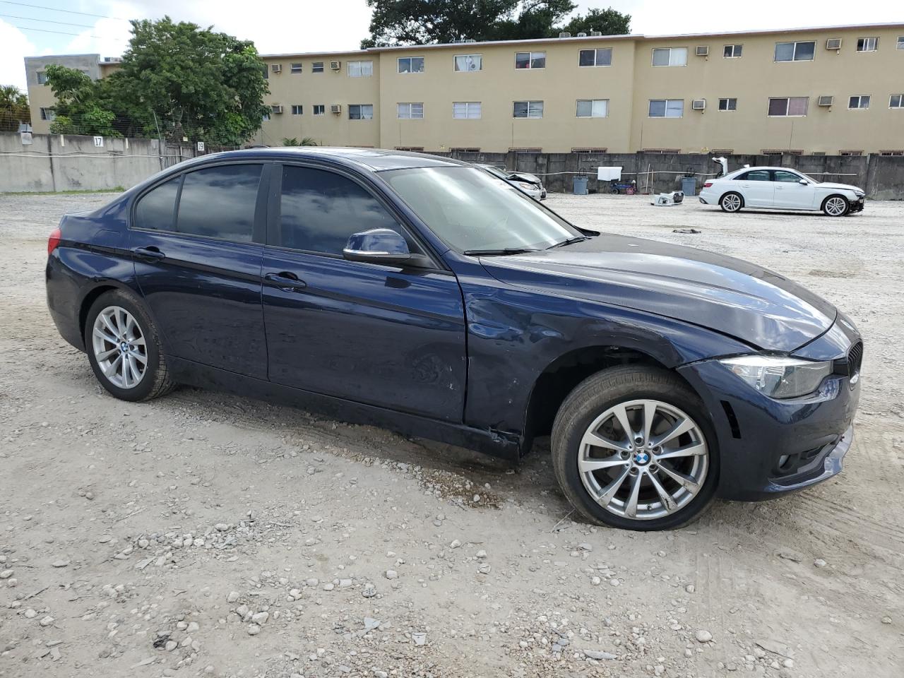 2017 BMW 3er - Image 4