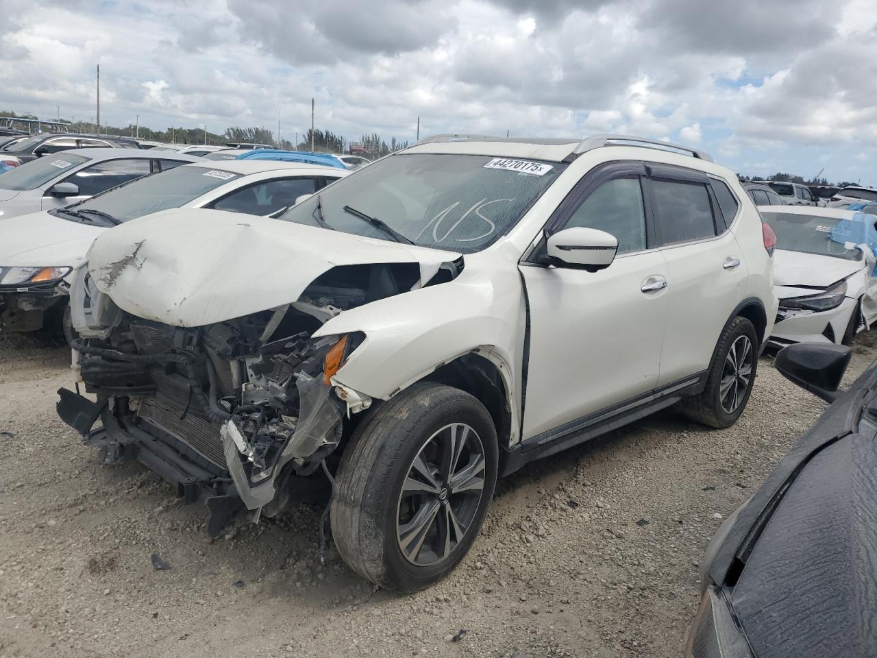 5N1AT2MV2HC842874 NISSAN ROGUE 2017