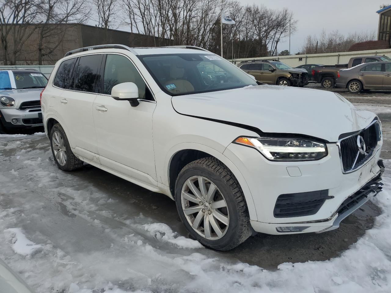 2016 Volvo XC90 - Image 4