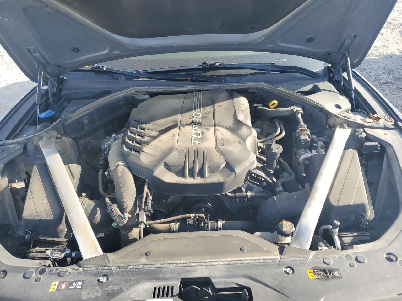 2019 Genesis G70 - Image 11