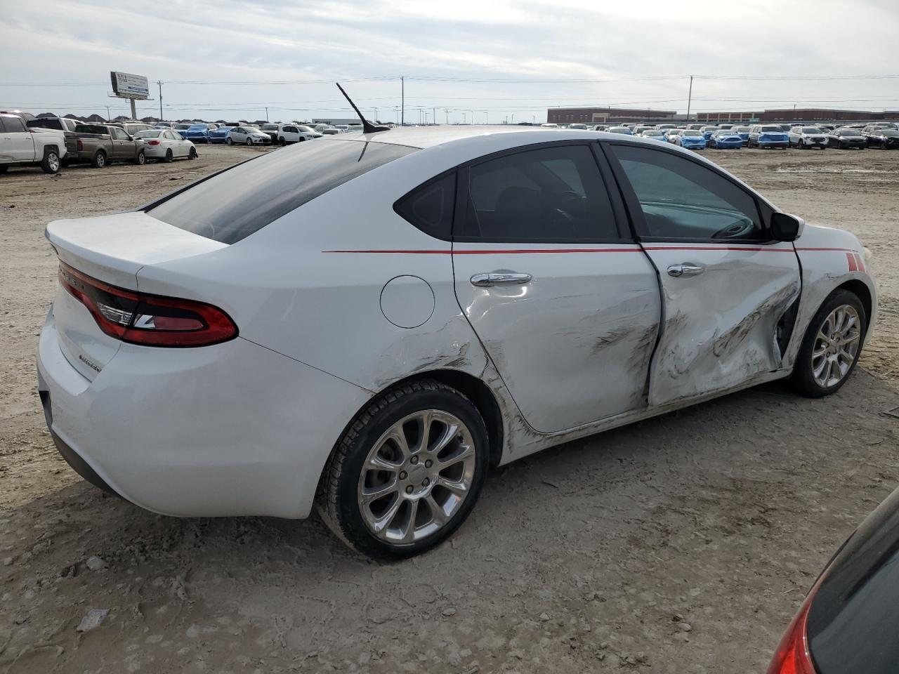 2016 Dodge Dart - Image 3