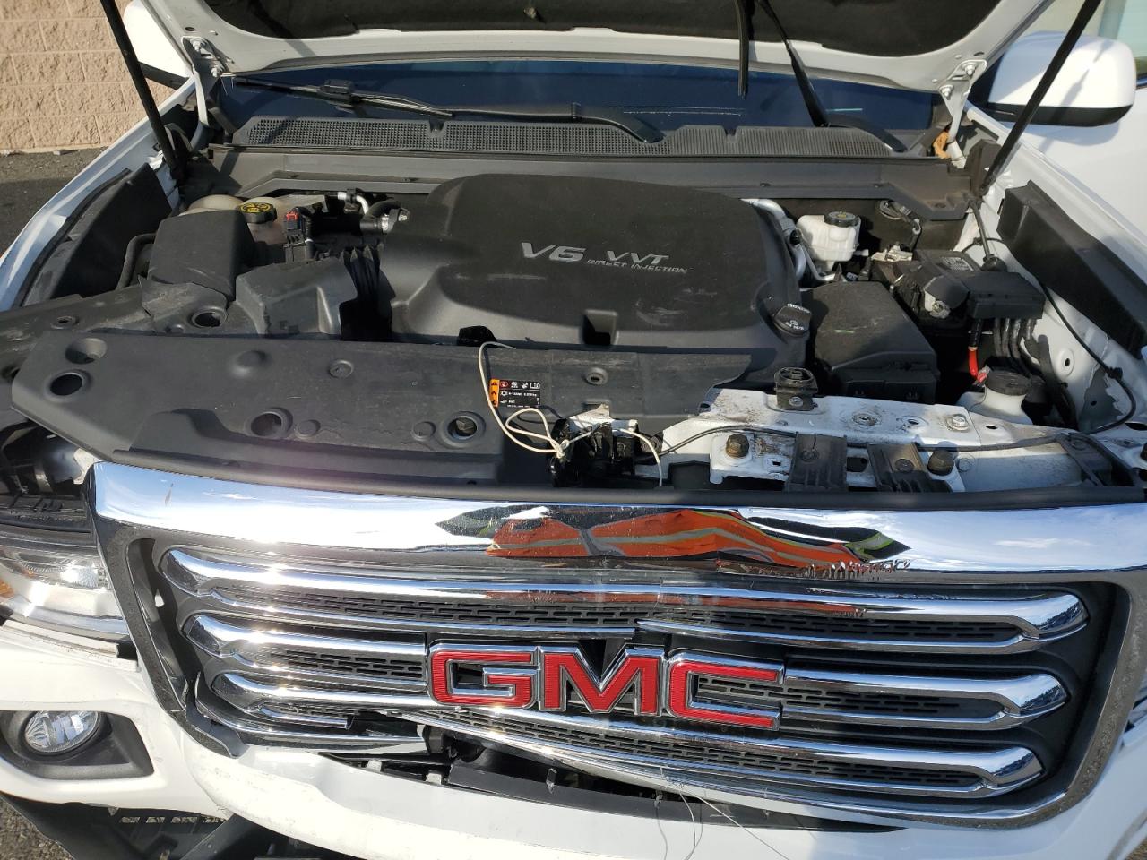 2018 GMC Canyon - Image 11