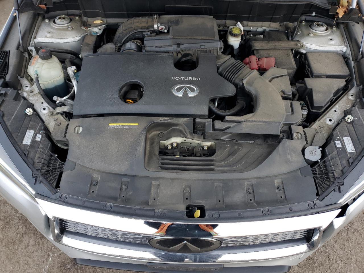 2019 Infiniti QX50 - Image 12