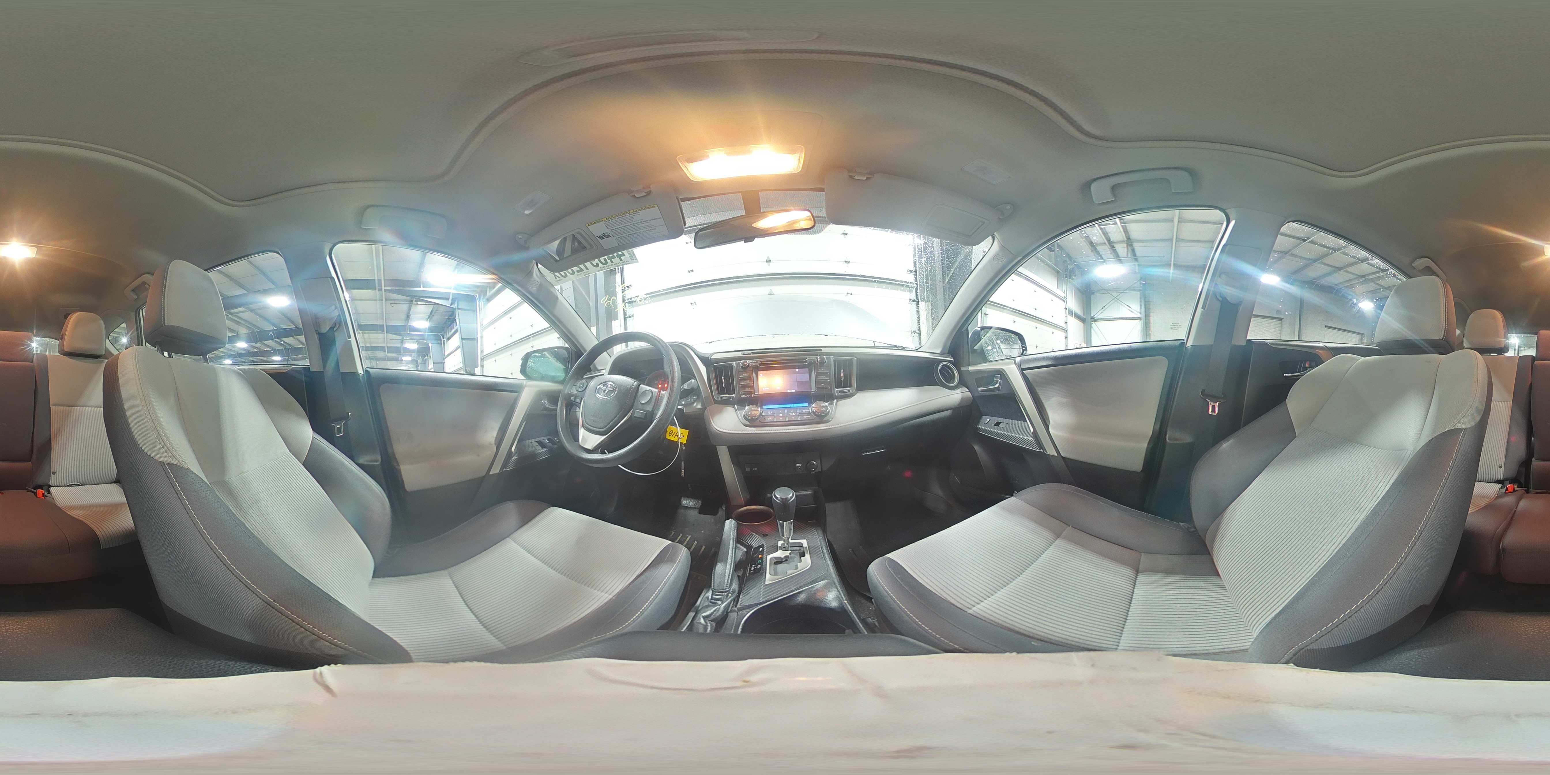 2015 Toyota RAV 4 - Image 15