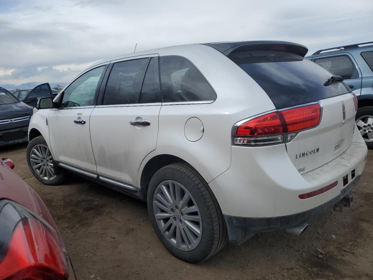 2012 Lincoln MKX - Image 2