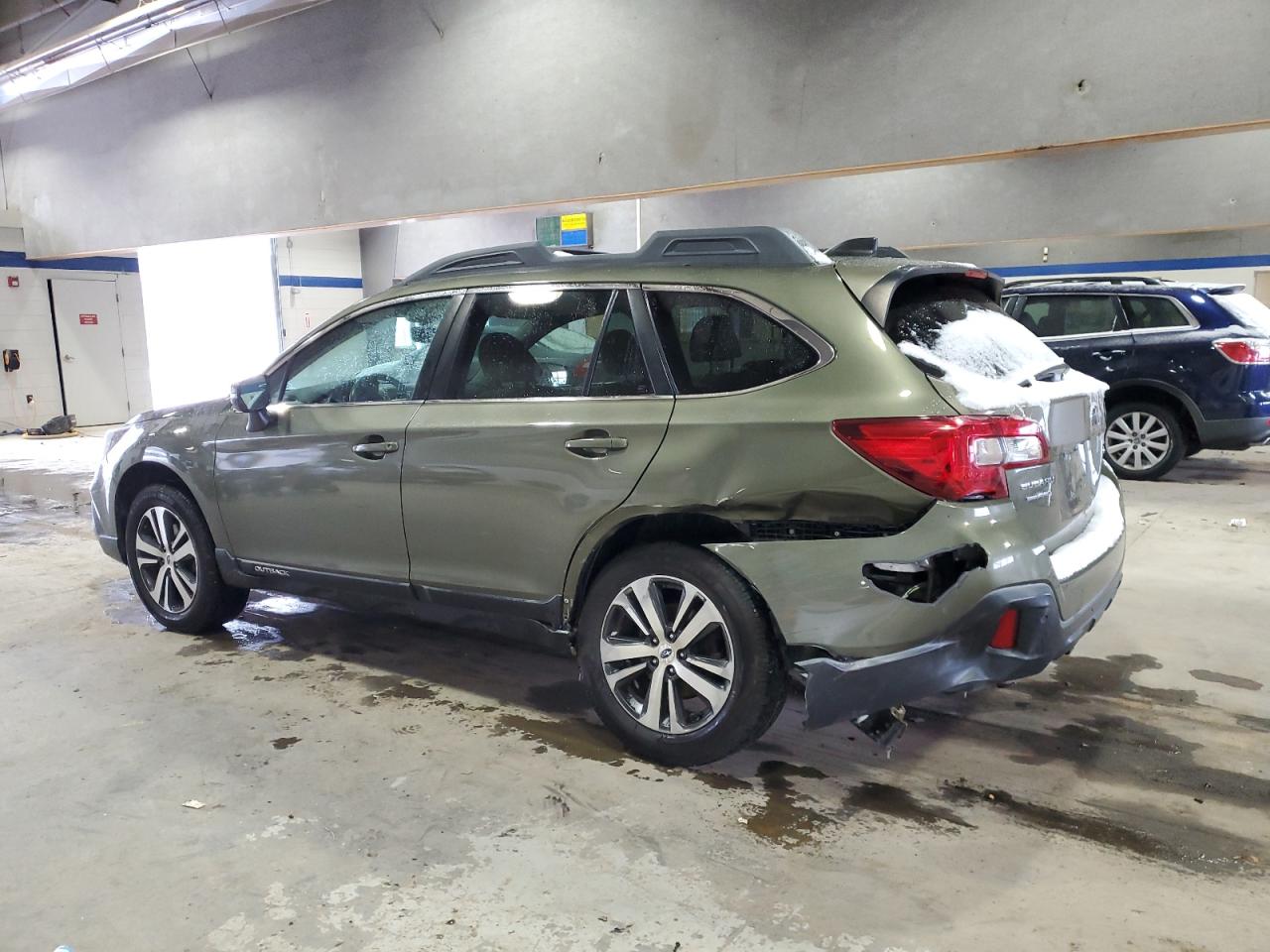 2018 Subaru Outback - Image 2