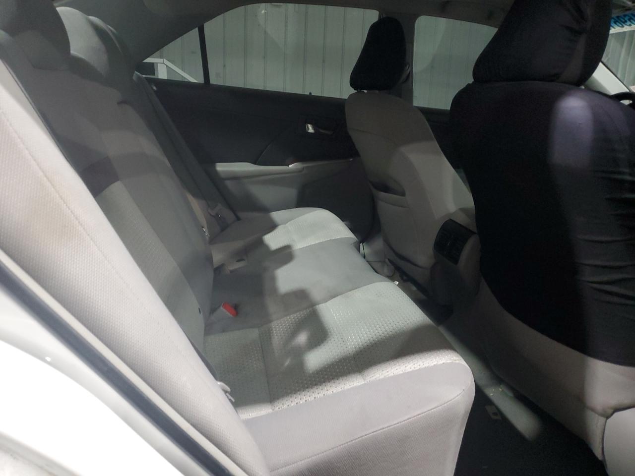 2013 Toyota Camry - Image 10