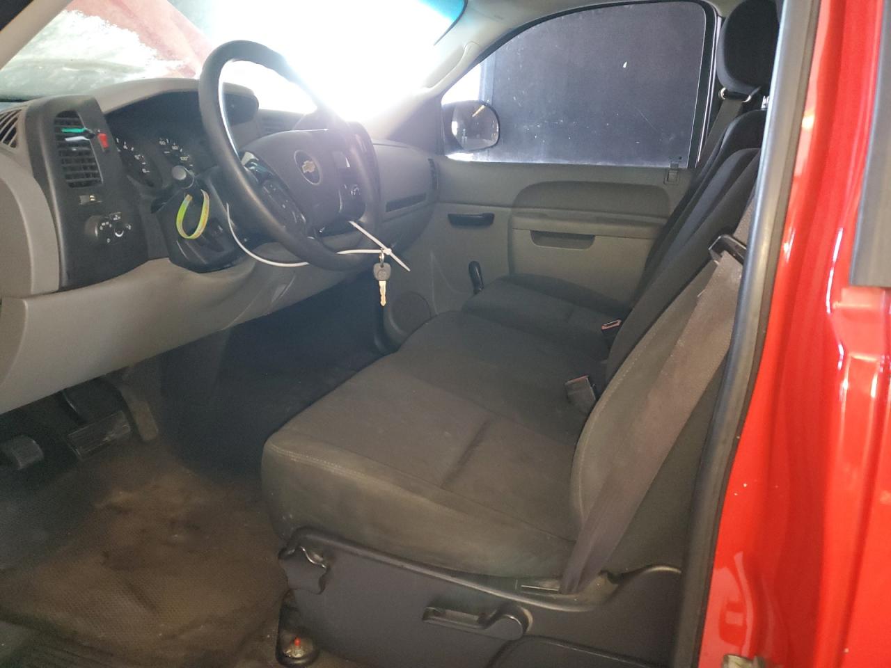 2011 Chevrolet Silverado - Image 7