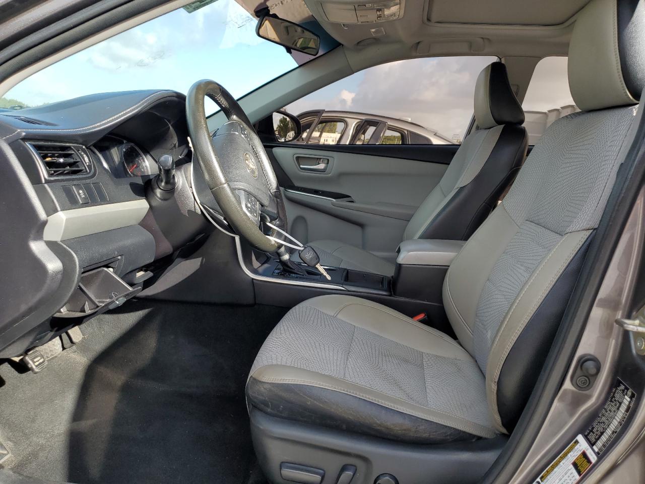 2016 Toyota Camry - Image 7