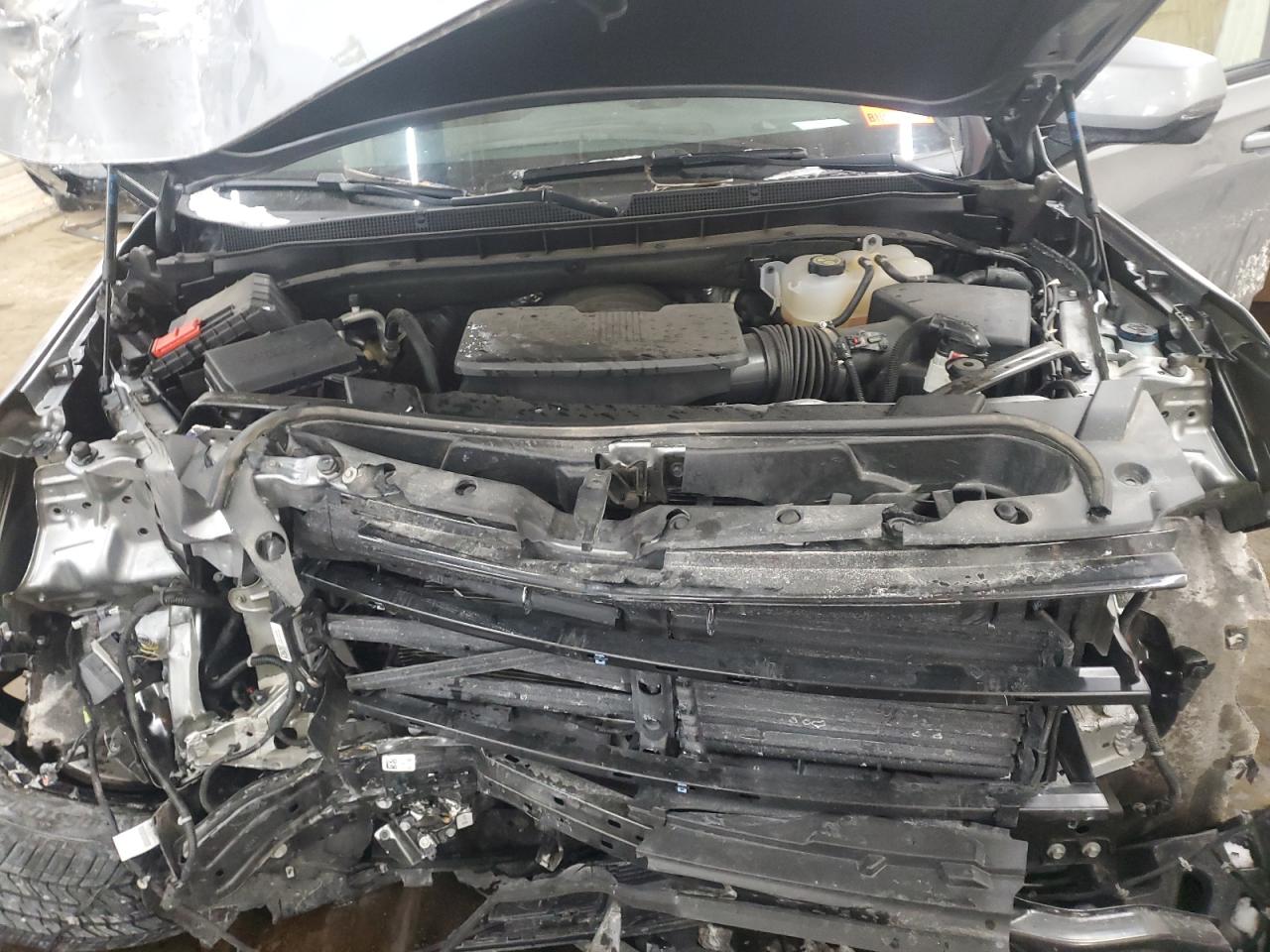 2023 Chevrolet Suburban - Image 12