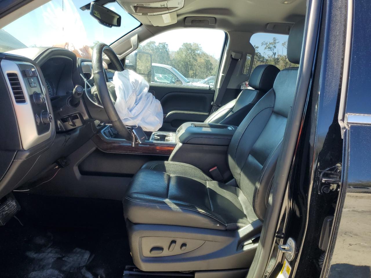 2017 GMC Sierra - Image 7