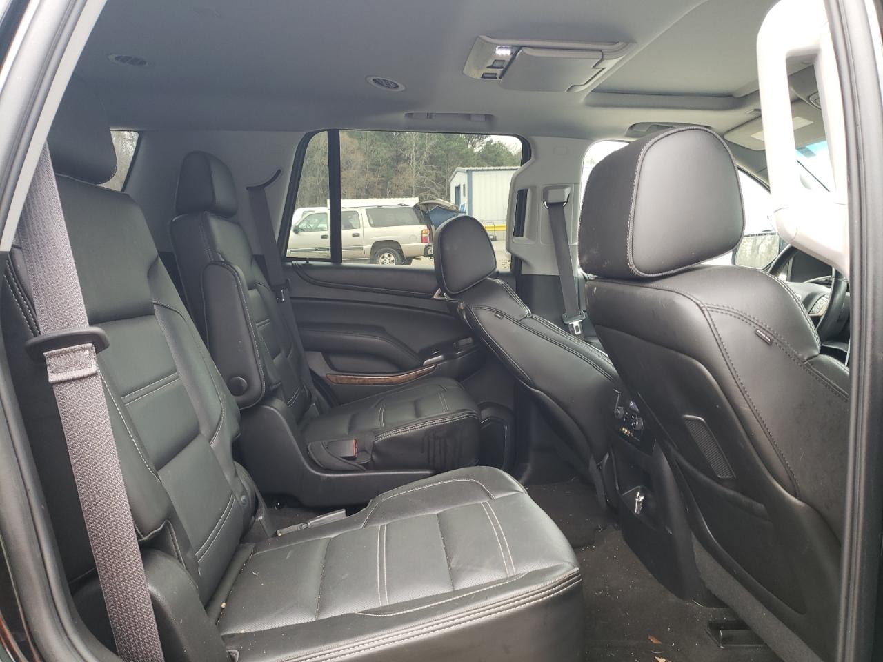 2015 GMC Yukon - Image 11