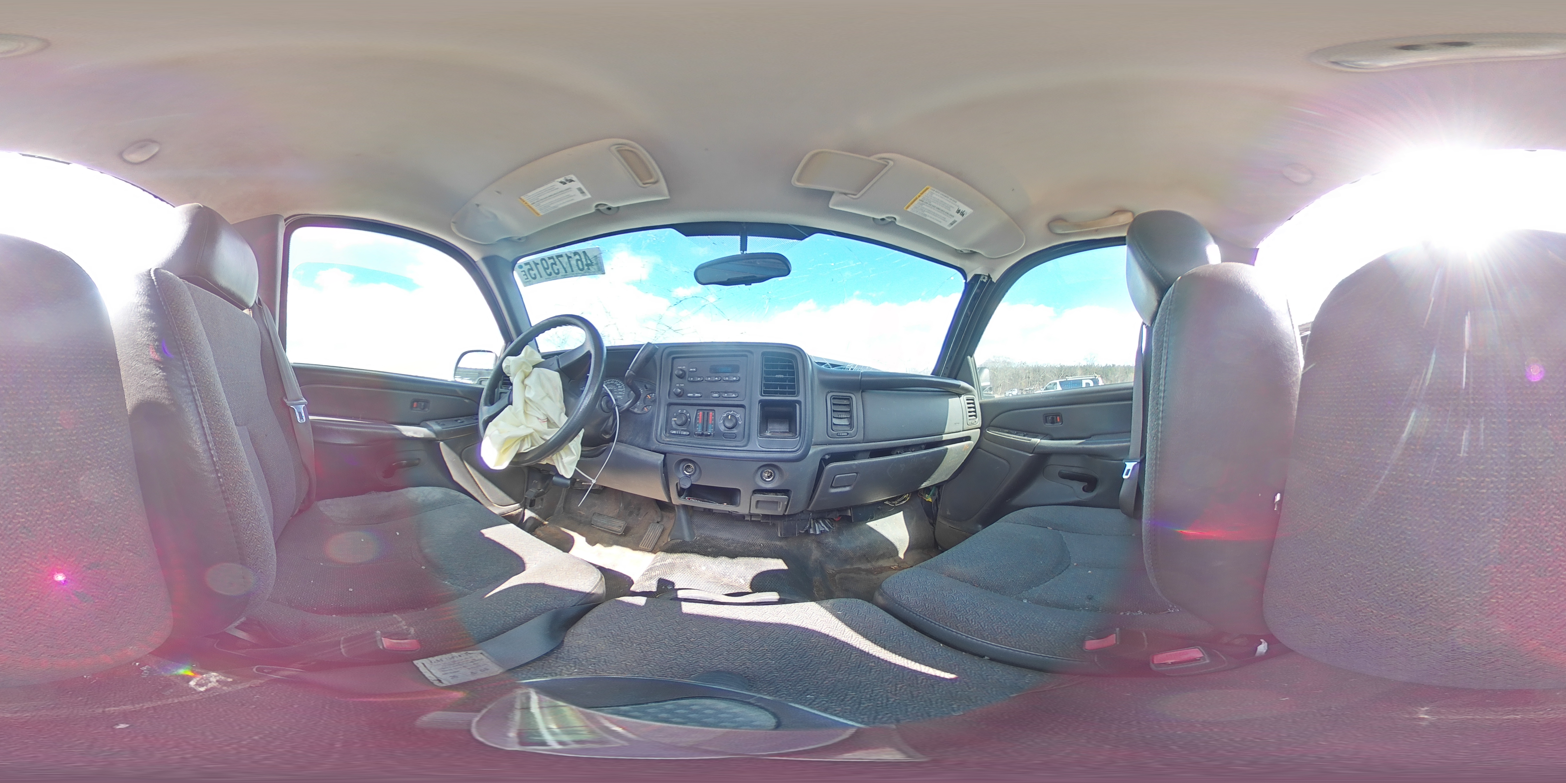 2005 Chevrolet Silverado - Image 12