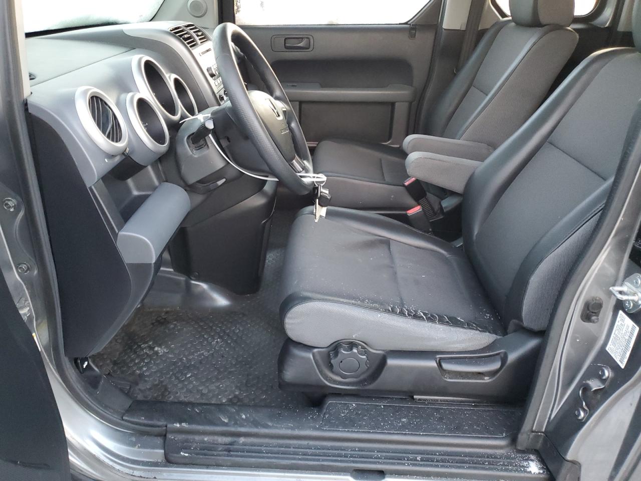 2005 Honda Element - Image 7