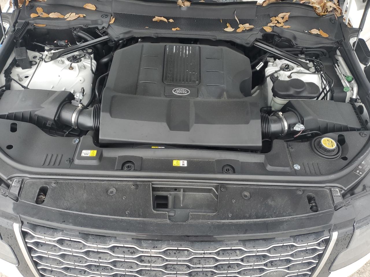 2018 Land Rover Range Rover - Image 12