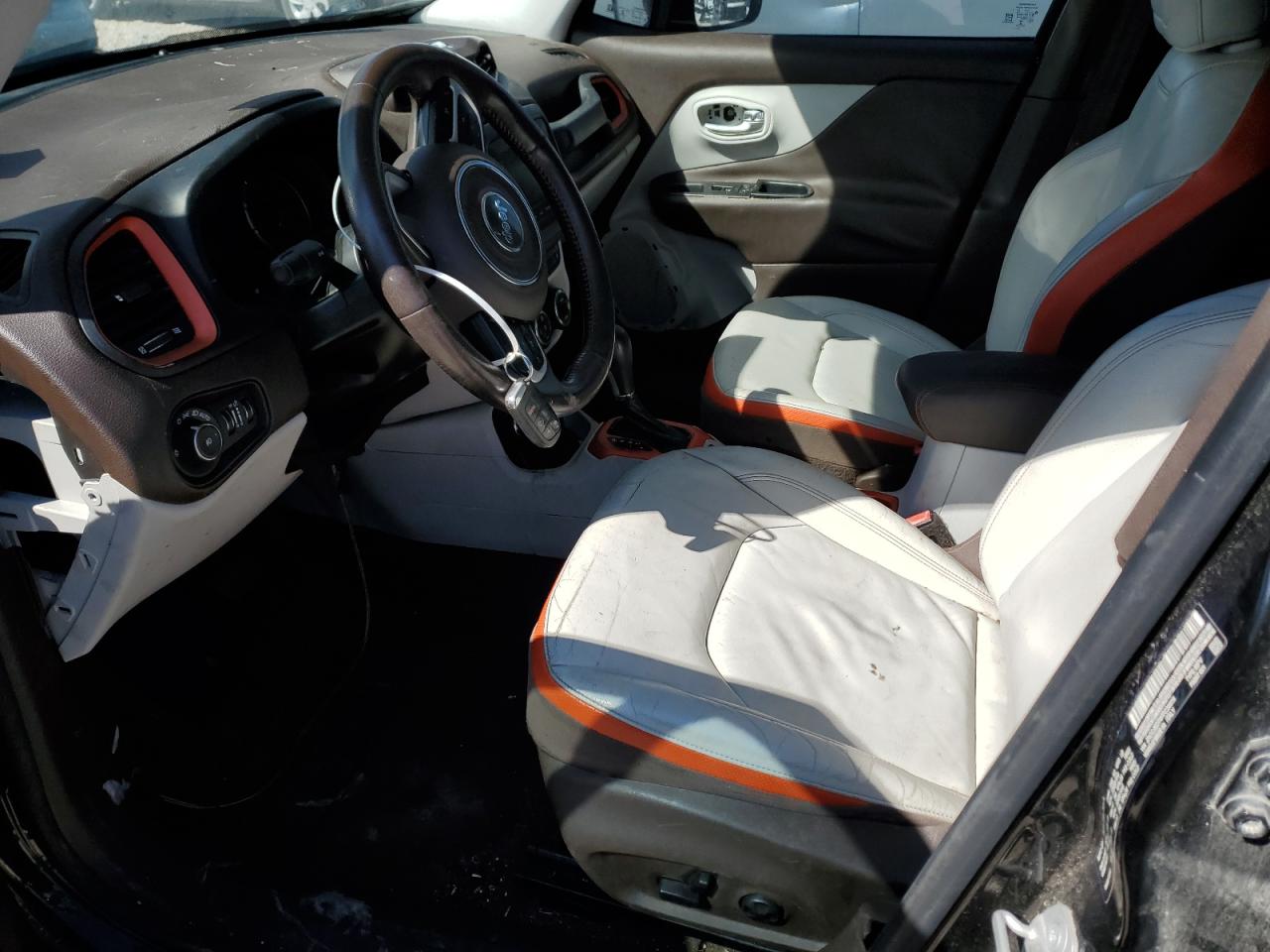 2015 Jeep Renegade - Image 7