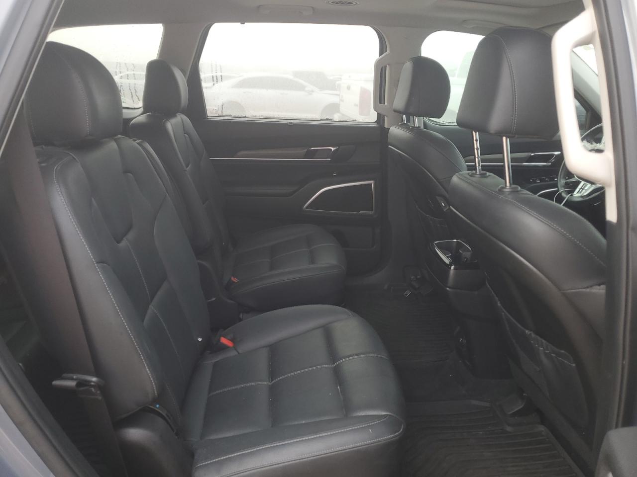 2022 Kia Telluride - Image 11