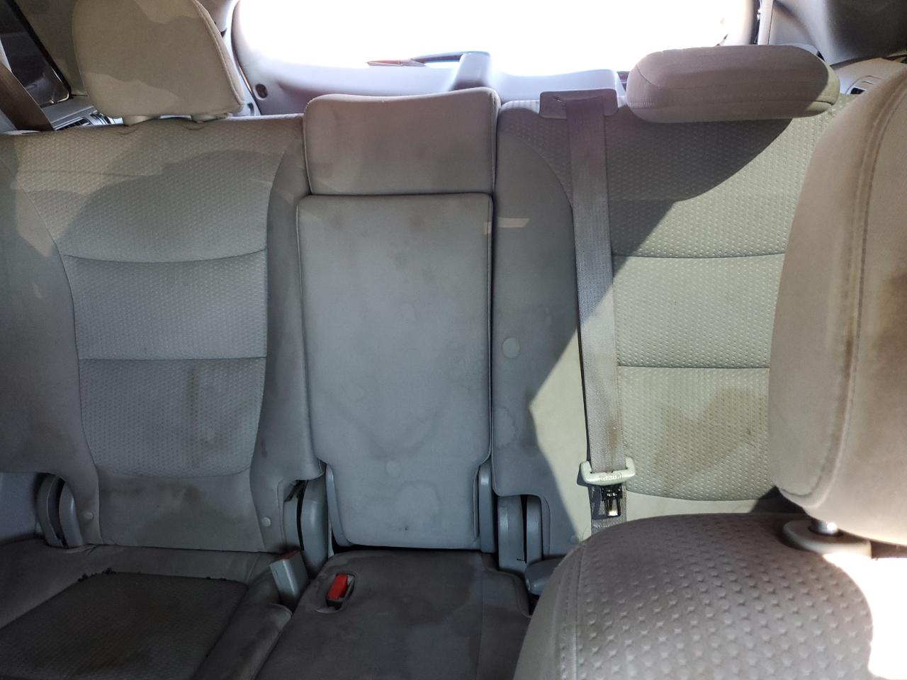 2011 Kia Sorento - Image 10