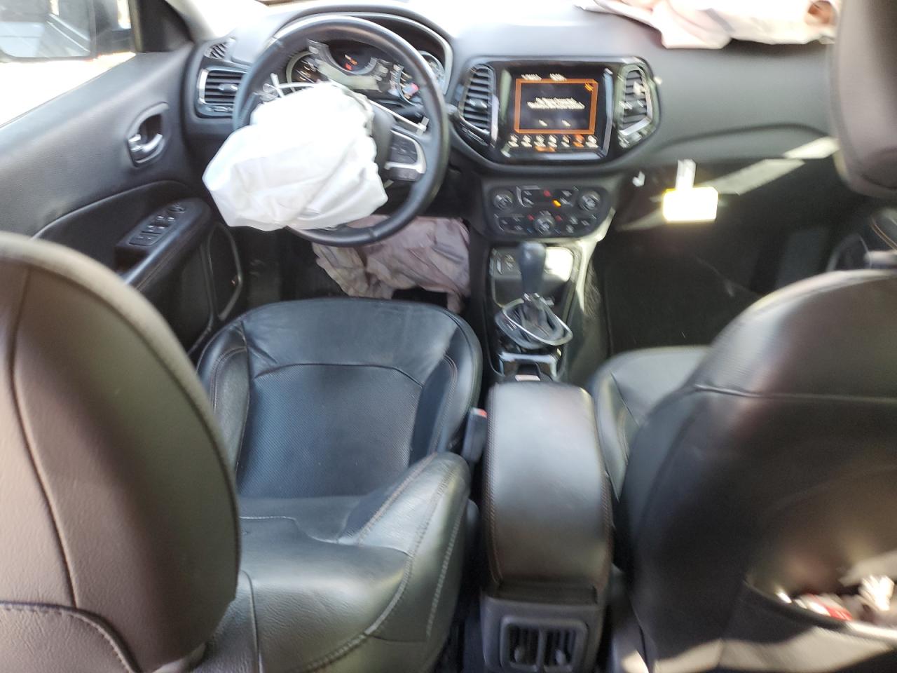 2018 Jeep Compass - Image 8