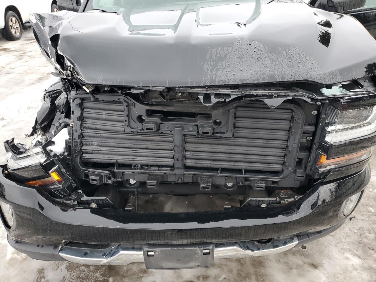 2019 Chevrolet Silverado - Image 11