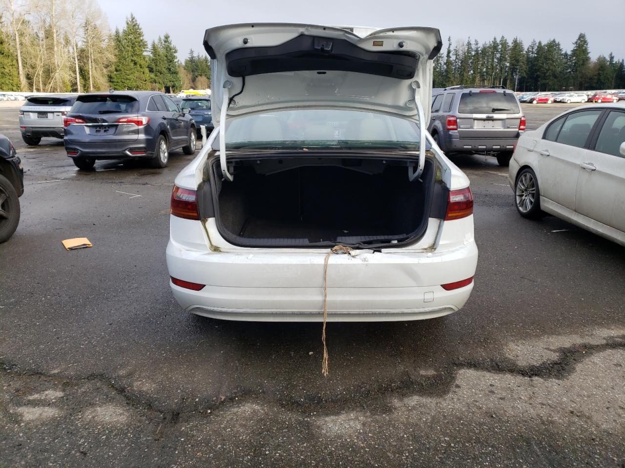 2019 Volkswagen Jetta - Image 6