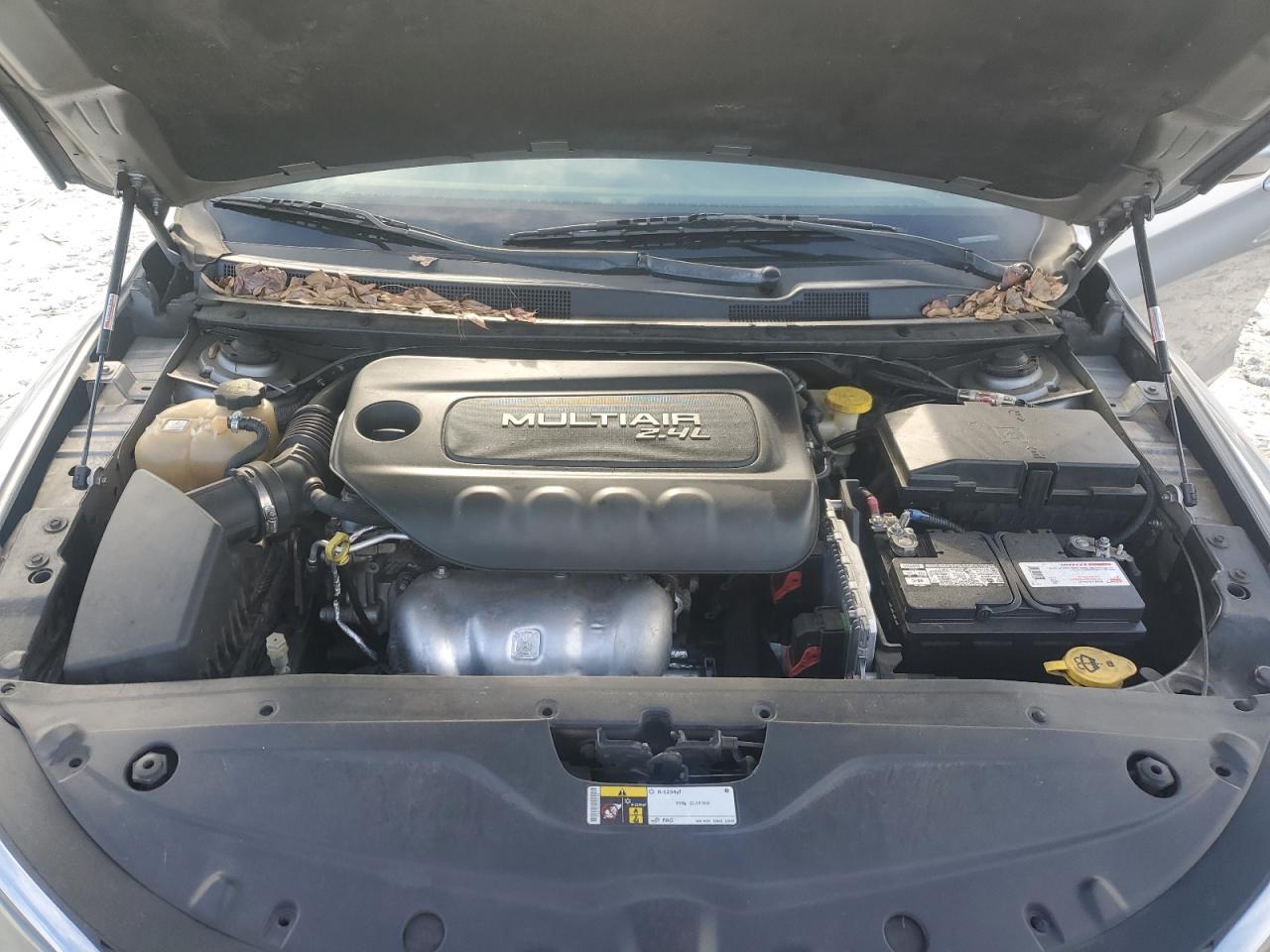 2015 Chrysler 200 - Image 11
