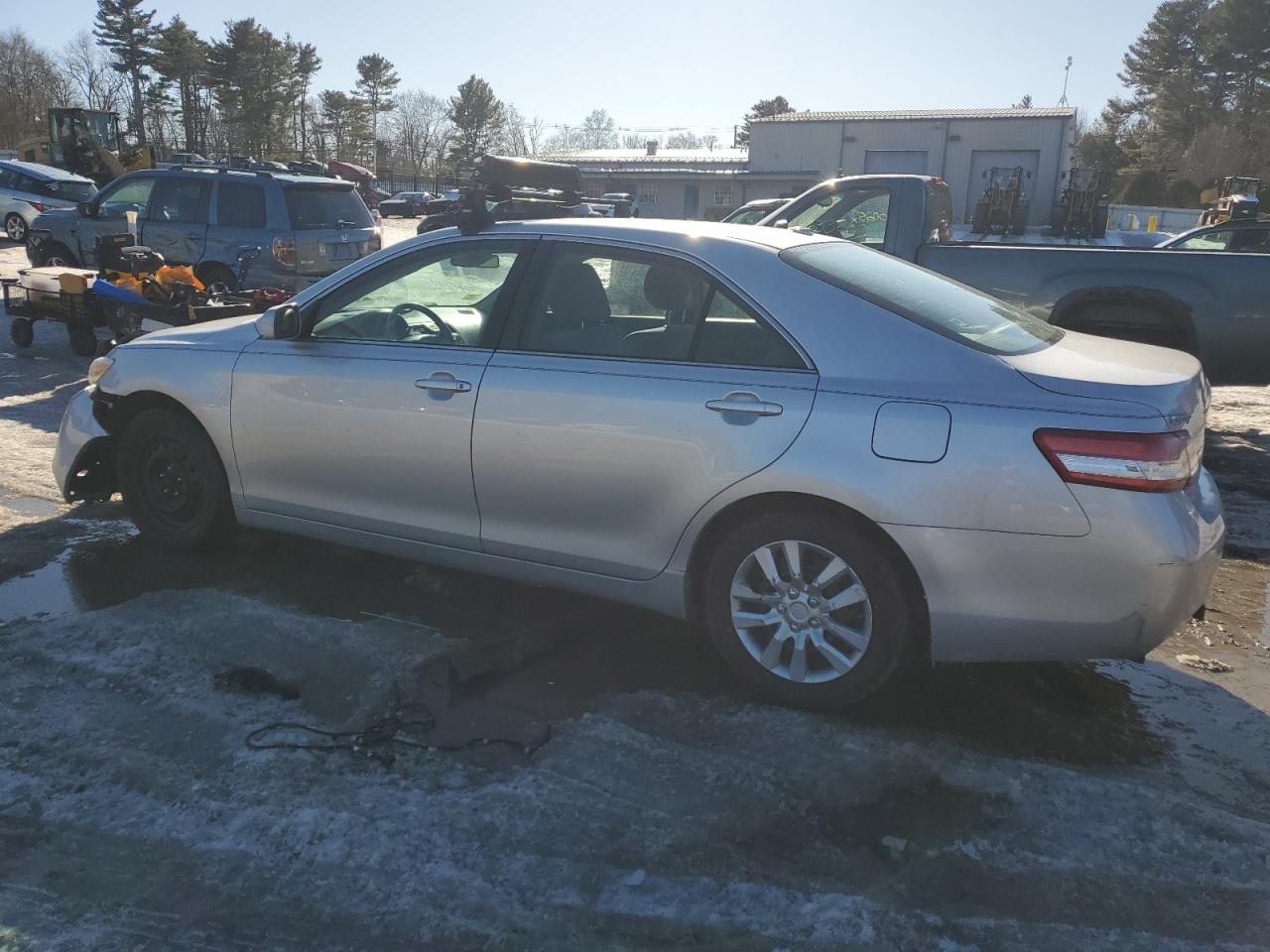 2010 Toyota Camry - Image 2