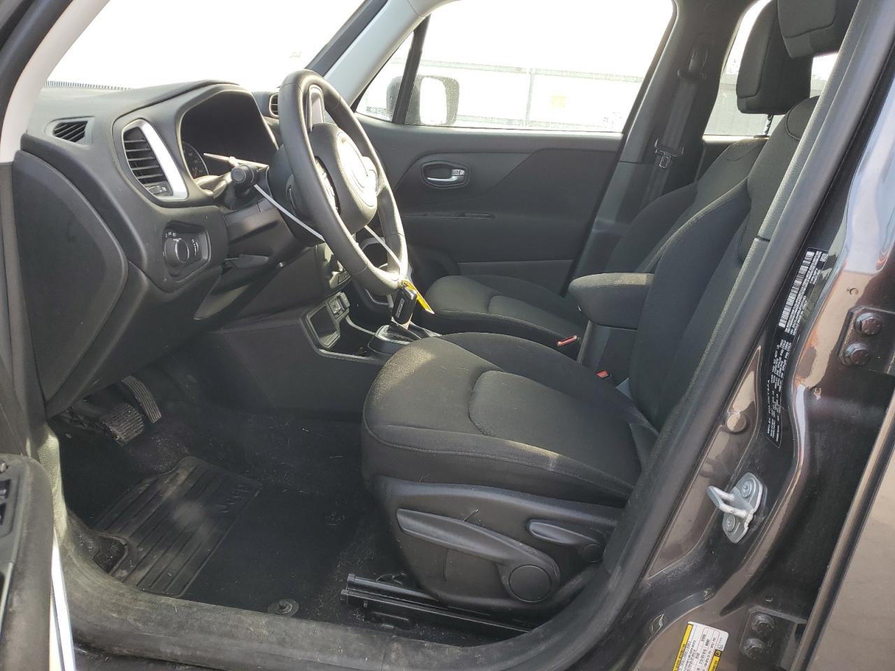 2018 Jeep Renegade - Image 7