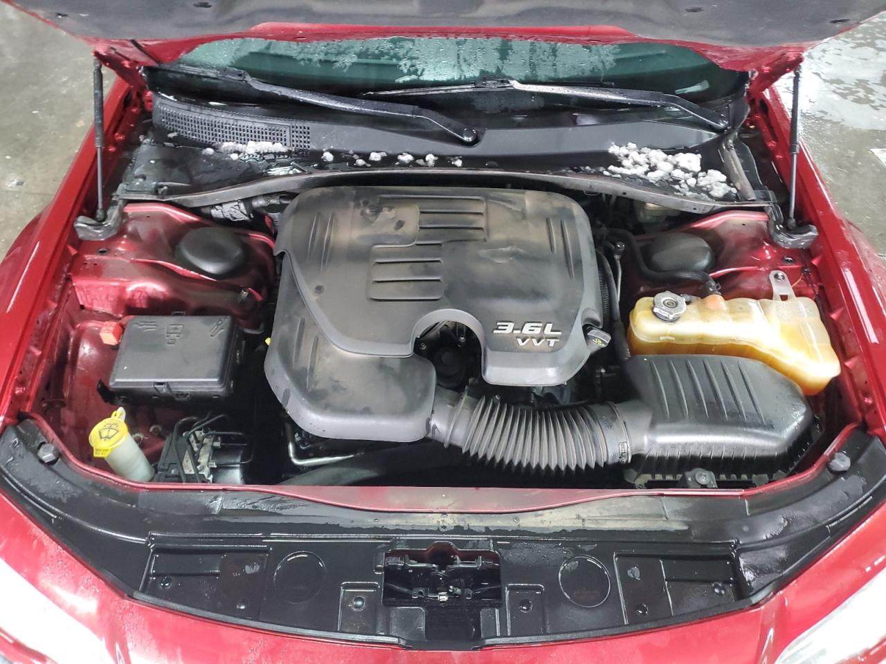 2013 Chrysler 300 - Image 11