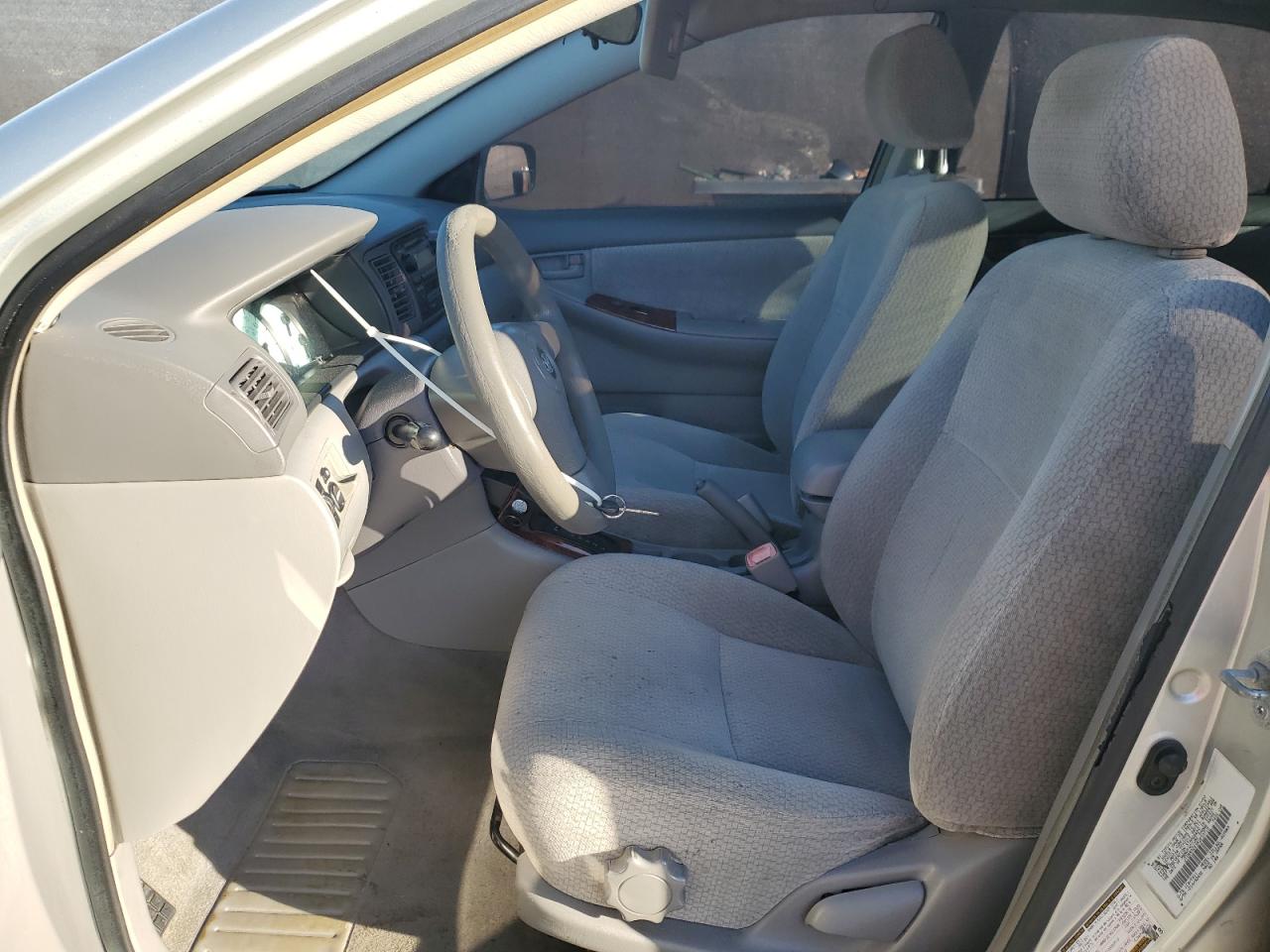 2004 Toyota Corolla - Image 7