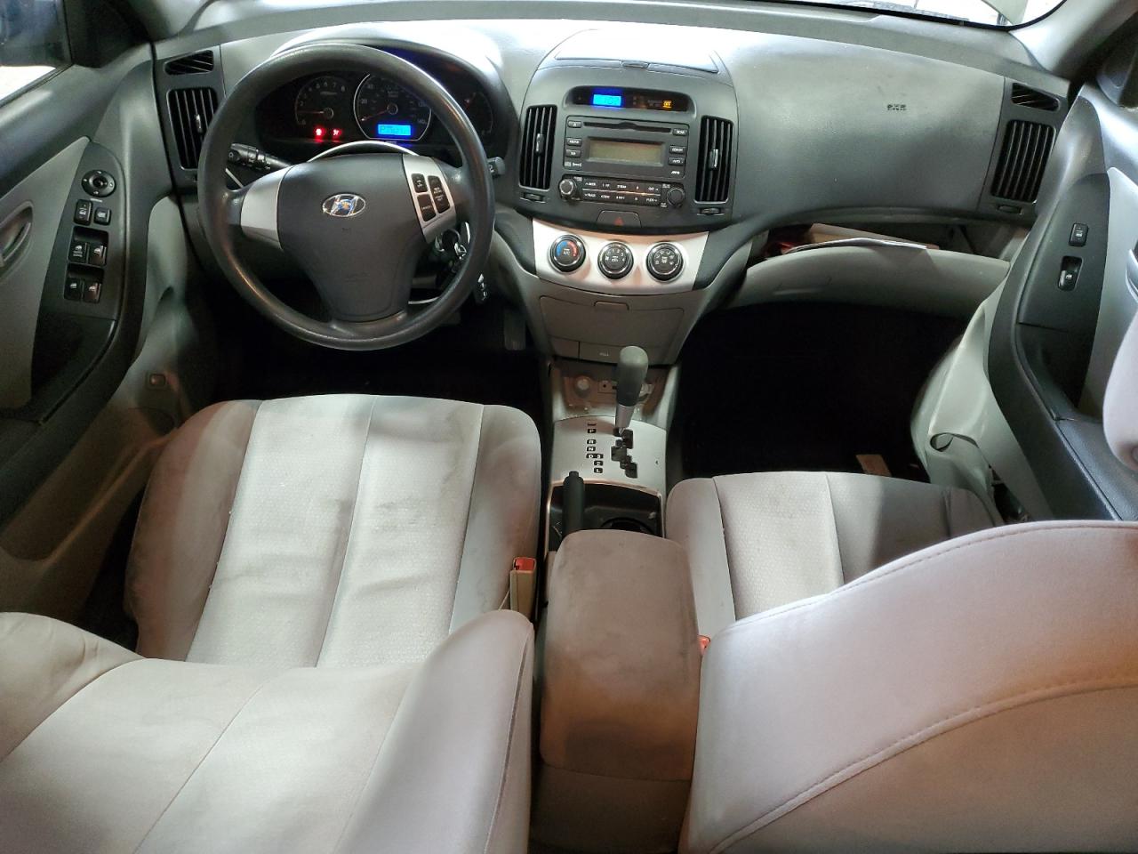 2009 Hyundai Elantra - Image 8