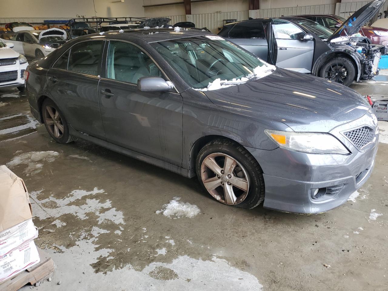 2011 Toyota Camry - Image 4