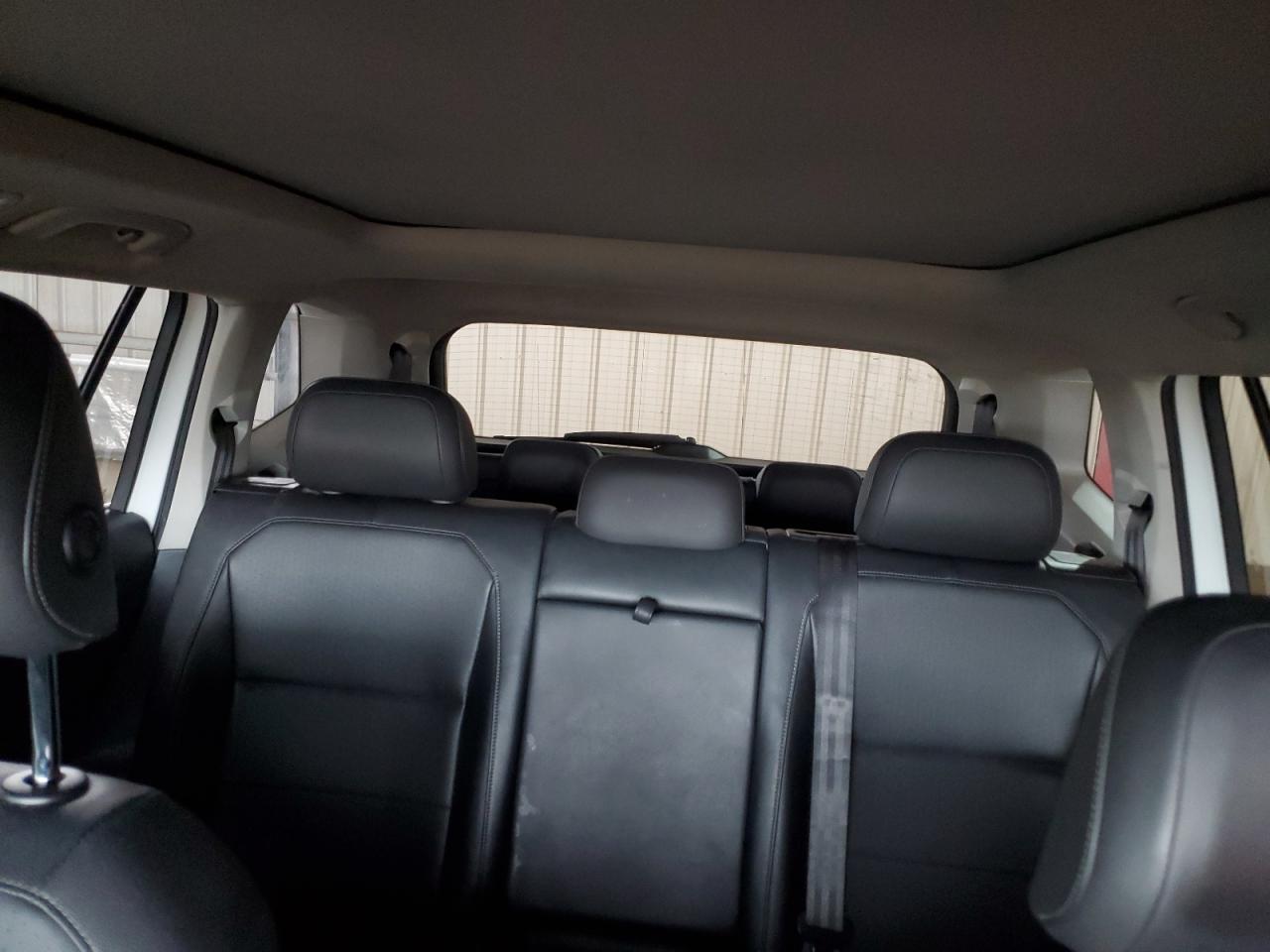 2020 Volkswagen Tiguan - Image 10